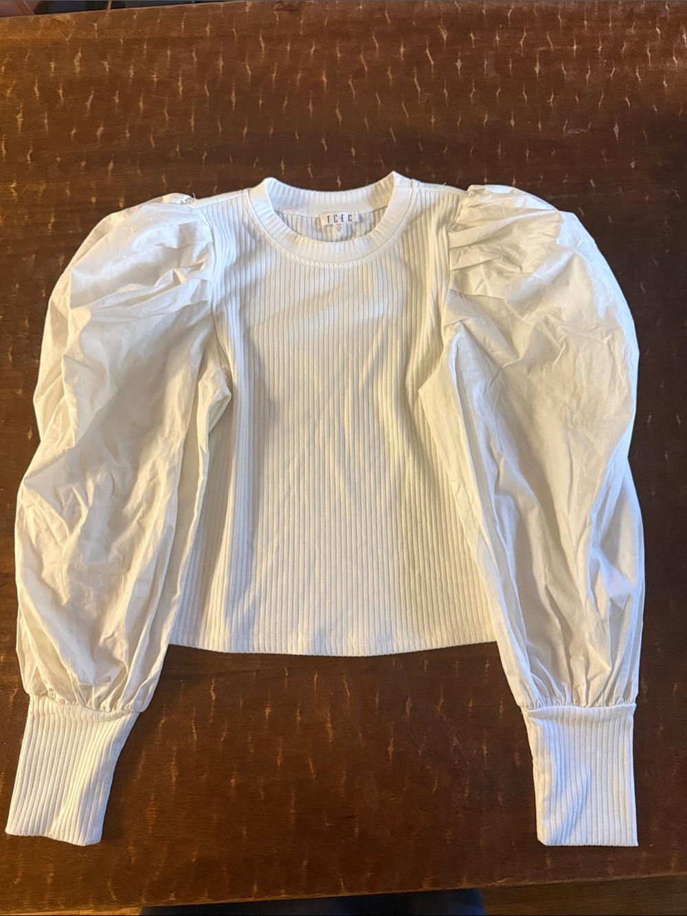 TCEC White Ribbed Puff-Sleeve Top
